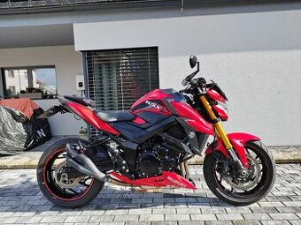 Suzuki gsx-s 750