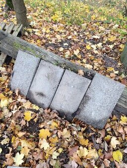 Prodám čepky na sloupky