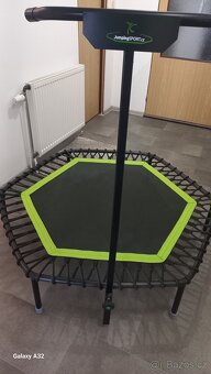 Jamping  trampolína