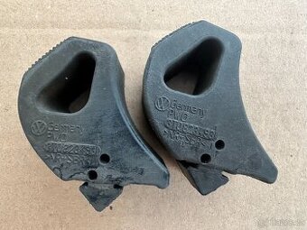 Díl vodící Škoda Superb 2 II VAG 3T0823493 dva kusy