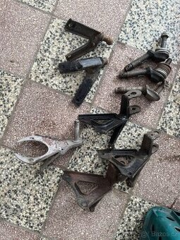 Tatra 603 drzaky na tlumice