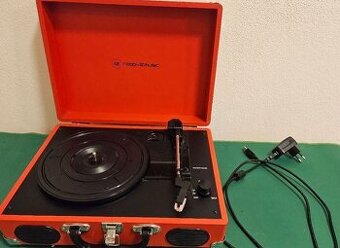 Gramofon s vlastním zesilovačem