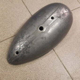 Jawa 250 pérak -komunista kryt motoru