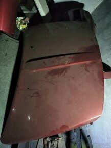 Dodge caliber dveře kapota