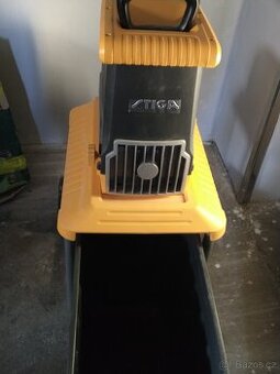 drtič větví STIGA