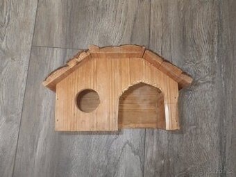 domeček pro hhlodavce nebo krmítko