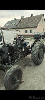 Traktor ford 9n motor slavia