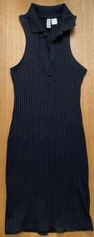 Černé elastické šaty