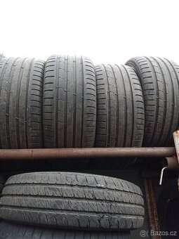 PRODÁM 4 LETNÍ PNEU NOKIAN 245/35/20, CENA JE ZA 4 PNEU.INFO
