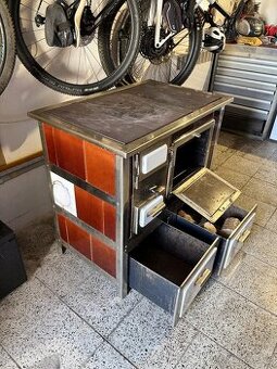 Kuchynská kamna , kachlová kamna