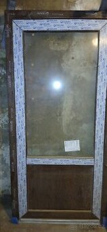 Dveře prosklené venkovní