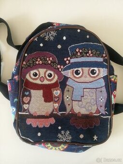 lněný dětský batoh s bočními kapsami s motivem sůviček