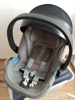 Autosedačka (vajíčko) Cybex+ adaptéry na kočárek