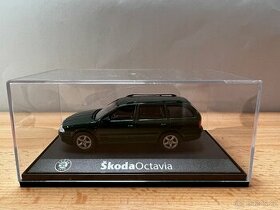Škoda Octavia Combi green nature 1:43 ABREX