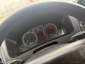 Vw t5 budiky