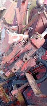 TRAKTOR RS 09 DVOUVALEC