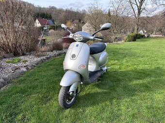 Vespa ET4 125 leader