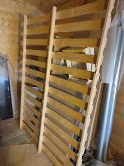 Rost dreveny 140x200