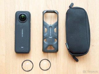 Insta360 X4