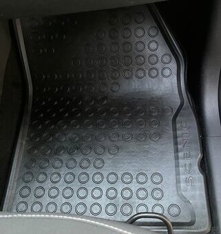 Gumove autokoberce zn. Renault Scenic/Megan, typ JZ10