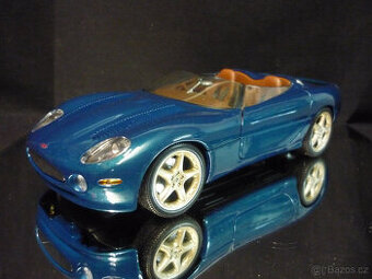 Jaguar XK150 Maisto 1/18