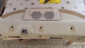 Jaguar S-type - plato pod zadní okno