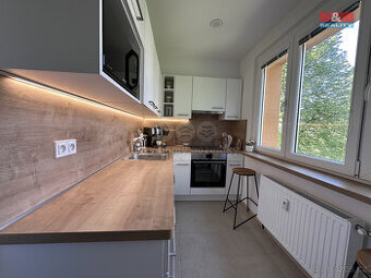 Prodej bytu 3+1, 72 m², Zlín, ul. třída Svobody - 1