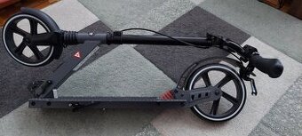 Koloběžka s odpružením a ruční brzdou Big Wheel