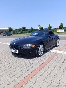 BMW Z4 2.5 141kw rok 2003 najeto 222tis km