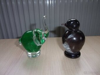 STARÁ SKLENĚNÁ FIGURKA - TĚŽÍTKO - SLON A TUČŇÁK