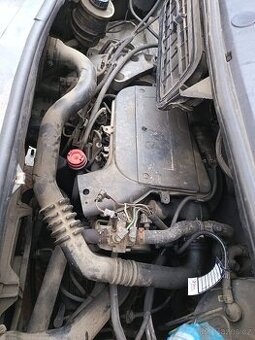 F9QU7 motor 1.9 dci Trafic/Vivaro 1.9 dci 60 kw