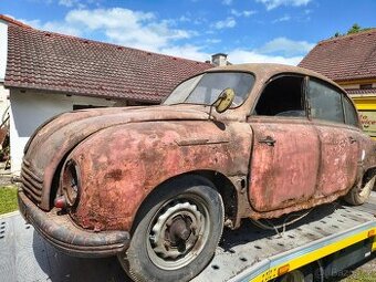TATRA 600 TATRAPLAN - 1