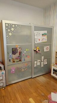Šatní skříň IKEA - posuvné dveře 200x200x65