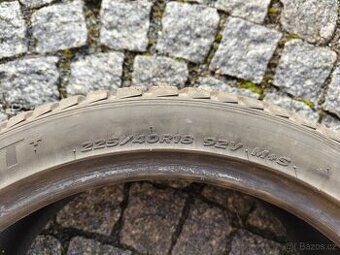 Zimní pneumatiky 225/40 R18
