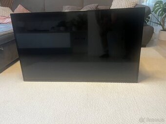 LED TV PANASONIC + držák na zeď