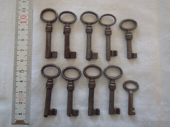 STAROŽITNÉ KLÍČE cena s poštovným