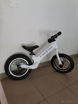 Dětské odrážedlo