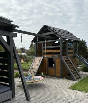 výroba skleníku, dětské hřeště