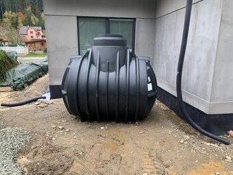 Plastová retenční nádrž na vodu - Atlantis 4000l - Nová