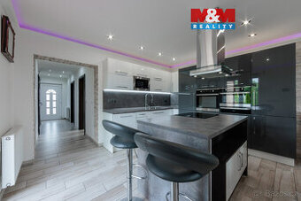 Prodej rodinného domu, 198 m², Sadov