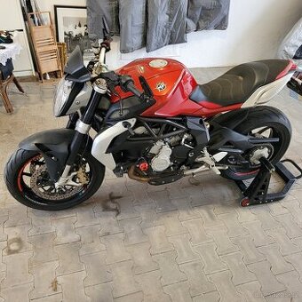 Prodám silniční motorku MV AUGUSTA