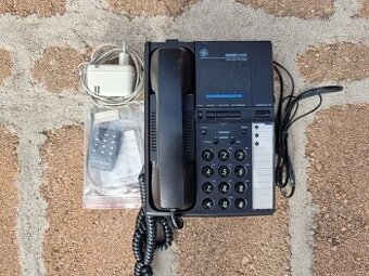 Retro telefon se záznamníkem