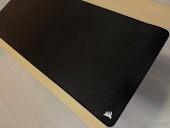 Herní podložka pod myš Corsair XL černá