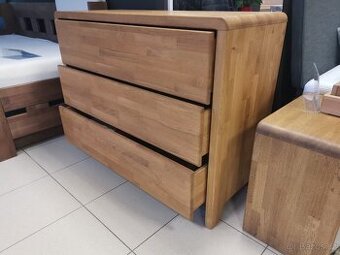 Komoda z dubového masivu