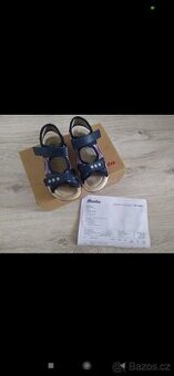Dívčí sandále Baťa 28