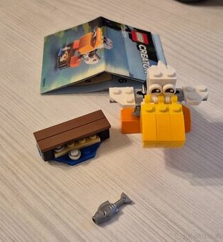 30571 LEGO Creator 3in1 Pelikán, zajíc, papoušek