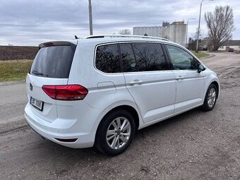 VW Touran Hi-line 2,0 TDi 110 kW r.v. 10/2016 DSG