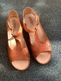 Prodam damske boty Pikolinos vel 41
