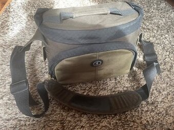 Zrcadlovka Nikon 3200, objektiv 18-105mm