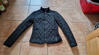 Pěkná prošívaná jarní bunda C&A vel.: XS